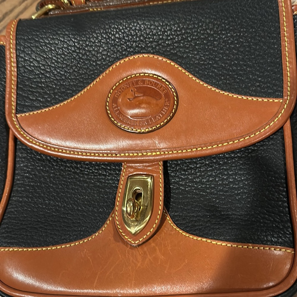 Dooney and Bourke vintage purse - Picture 3 of 4